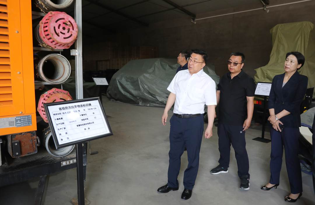 刘克武检查防汛抗旱工作并巡河强调：抓细抓实各项措施 确保人民生命安全